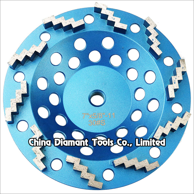 Diamond grinding cup wheels for concrete - double Z shape segments