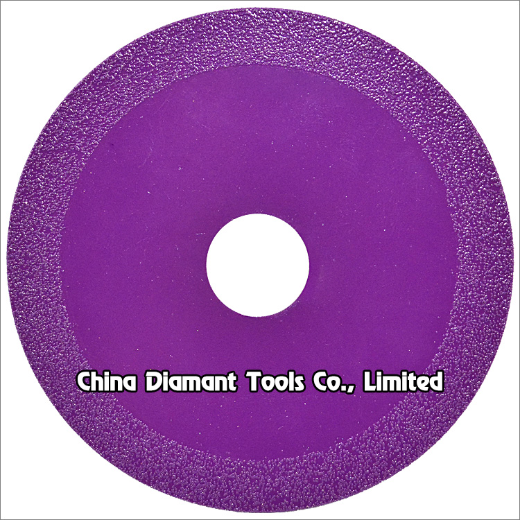 Vacuum brazed diamond saw blades for cutting sintered stone continuous rim